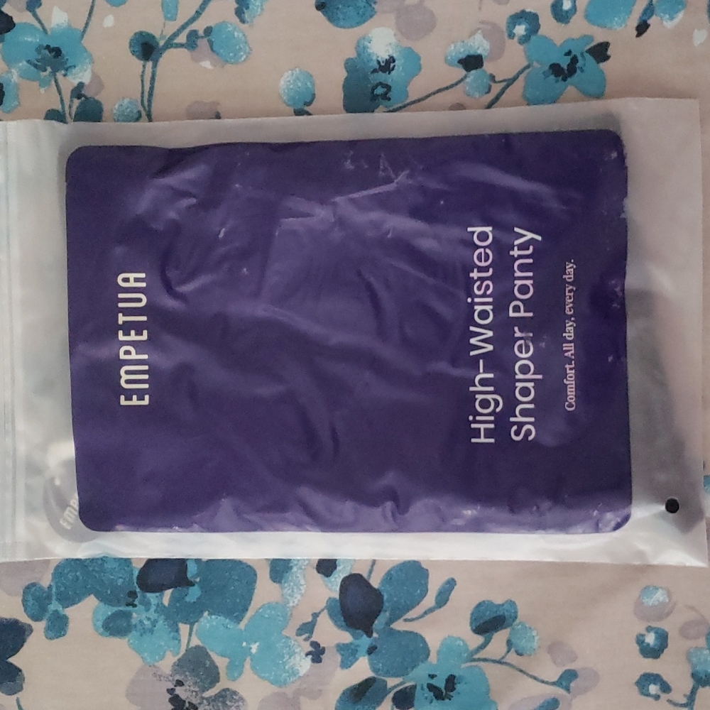 High-Waisted Shaper Panty